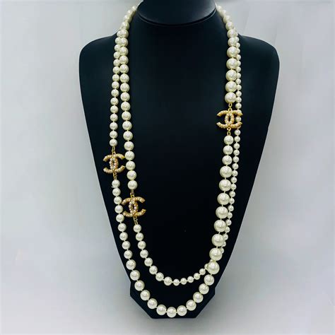 chanel gold choker necklace|chanel long necklace with pearls.